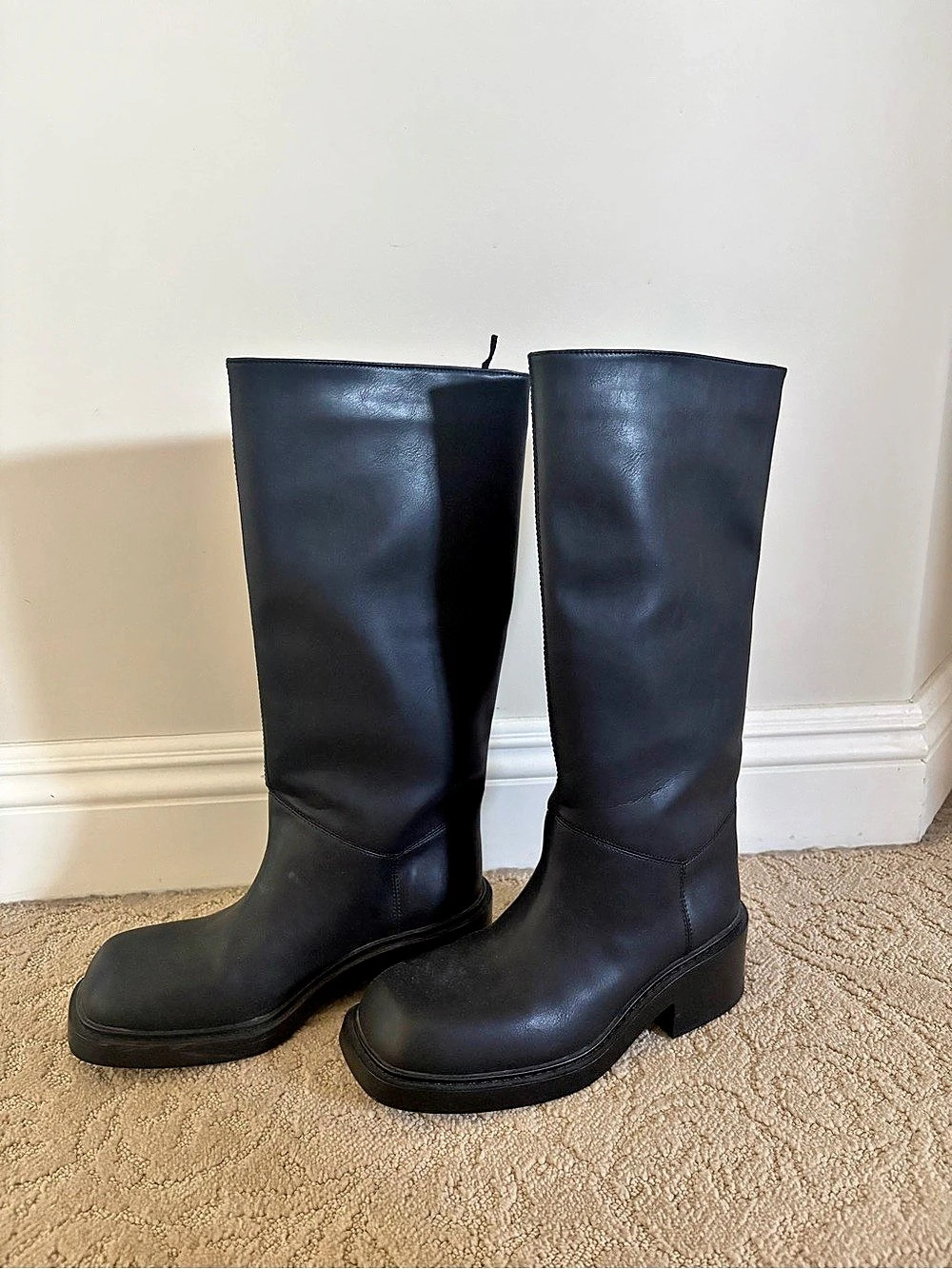 H&M Knee-High Boots with Square Toes Black